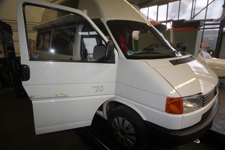 VW Bus Hochdach Camper